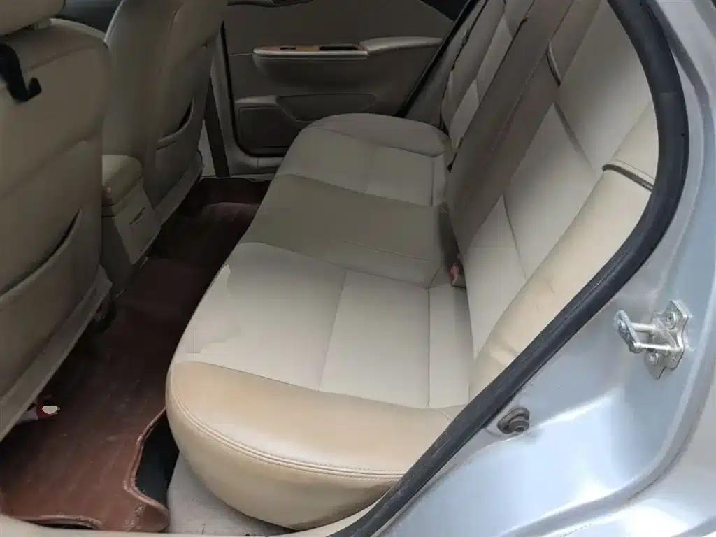 Buick Excelle 2015 1.5L Manual Classic — миниатюра 17