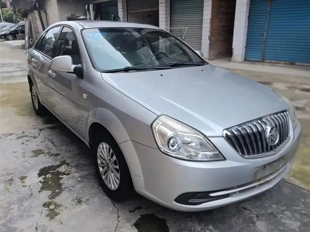 Buick Excelle 2015 1.5L Manual Classic — миниатюра 4