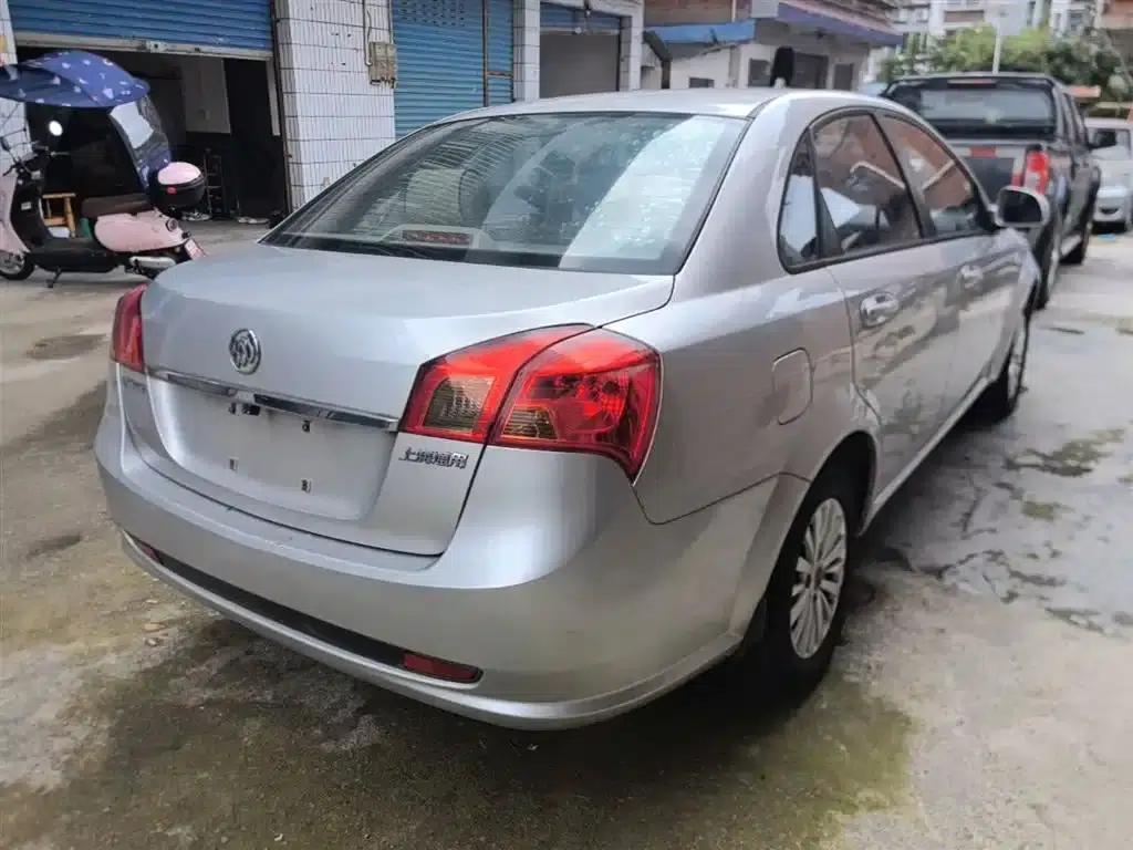 Buick Excelle 2015 1.5L Manual Classic — миниатюра 7