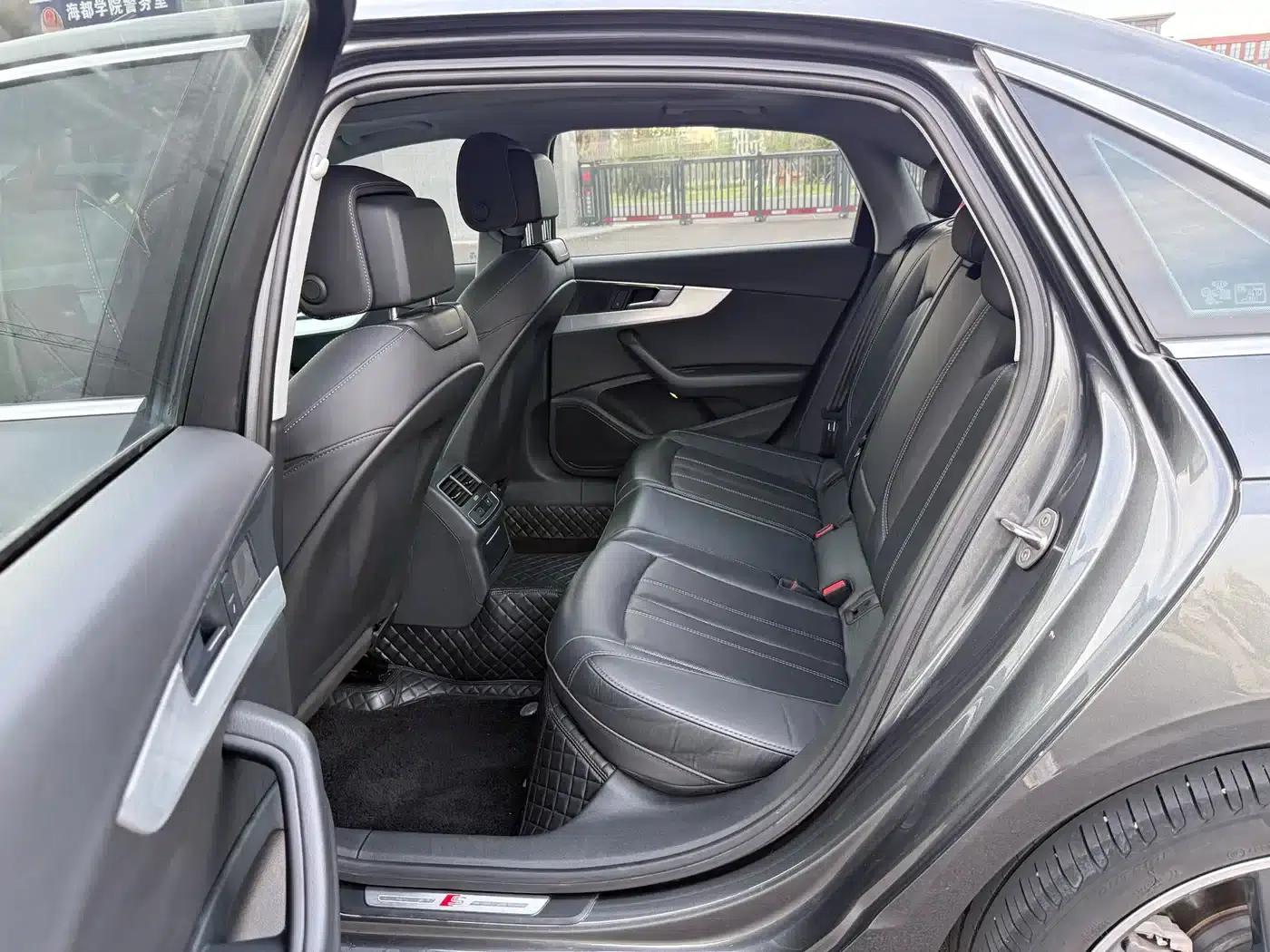 Audi A4L 2022 40 TFSI Fashion Dynamic Edition — миниатюра 11