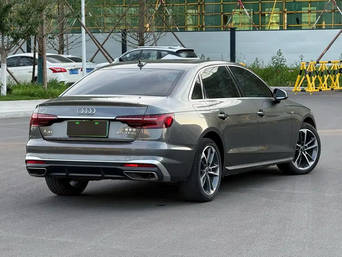Audi A4L 2022 40 TFSI Fashion Dynamic Edition — миниатюра 3