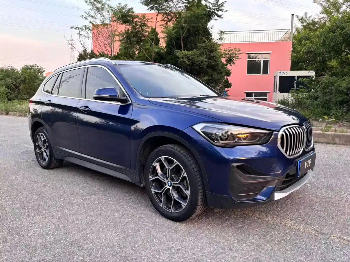 BMW X1 2020 sDrive25Li Leading Edition — миниатюра 3