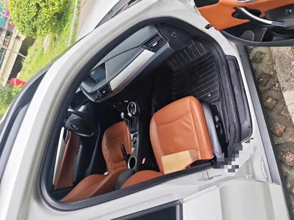 BMW X1 2013 sDrive18i Fashion Edition — миниатюра 20