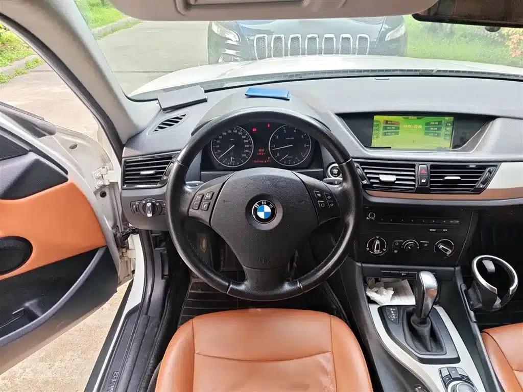 BMW X1 2013 sDrive18i Fashion Edition — миниатюра 3