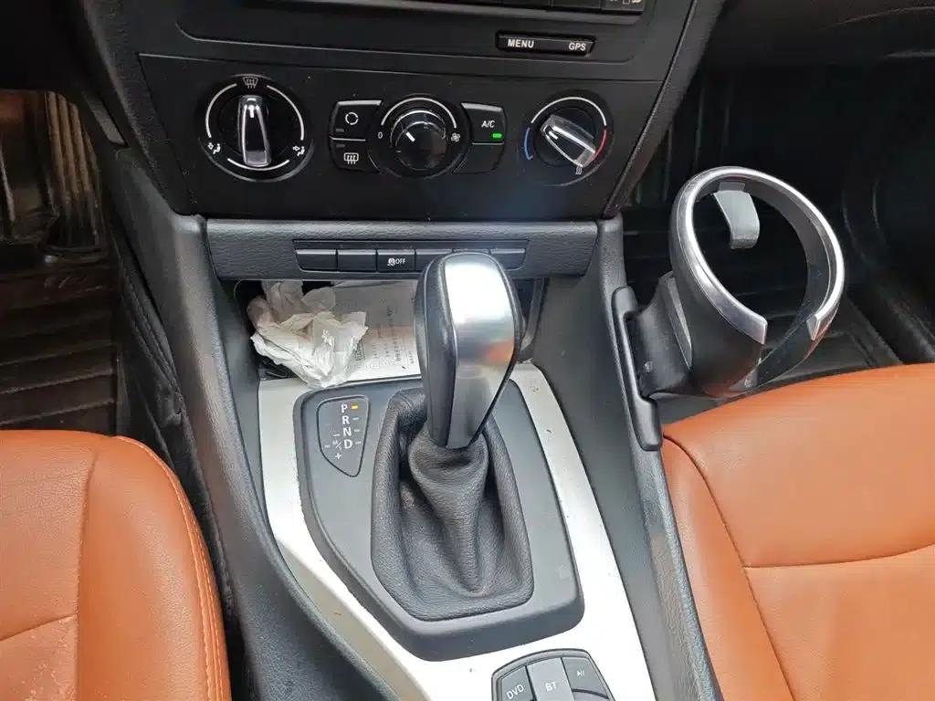 BMW X1 2013 sDrive18i Fashion Edition — миниатюра 7