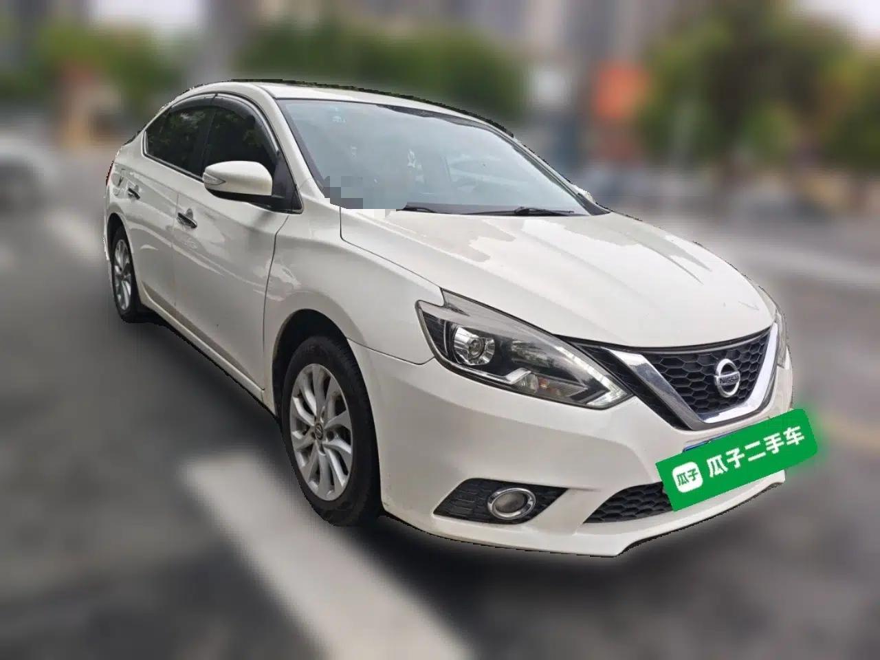 Nissan Sylphy 2018 1.6XV CVT Deluxe Edition — миниатюра 3