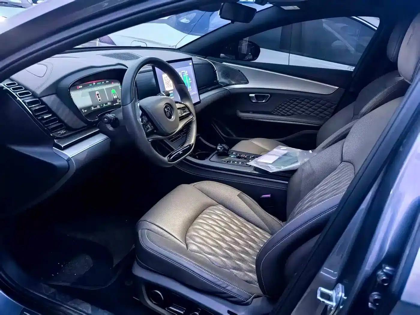 Han 2022 DM-i 121KM Premium Edition — миниатюра 3