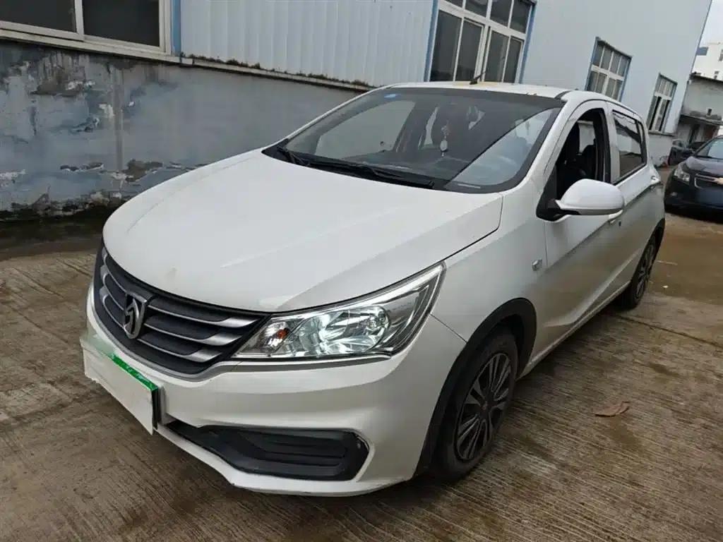Baojun 310 2016 1.2L Manual Comfort Model — миниатюра 1
