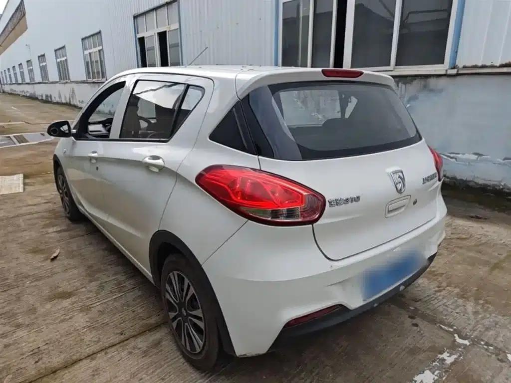 Baojun 310 2016 1.2L Manual Comfort Model — миниатюра 5
