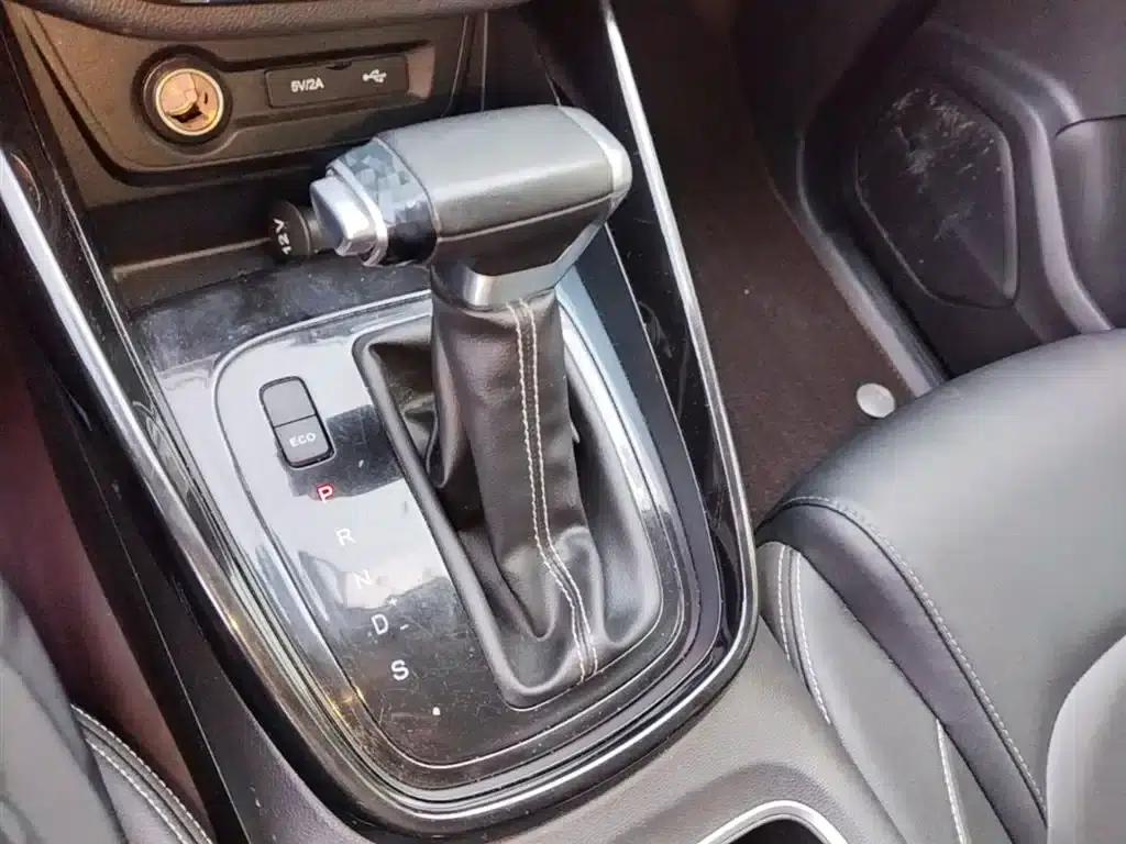 Baojun 530 2020 1.5T CVT Premium Connected Edition 7-seater — миниатюра 14