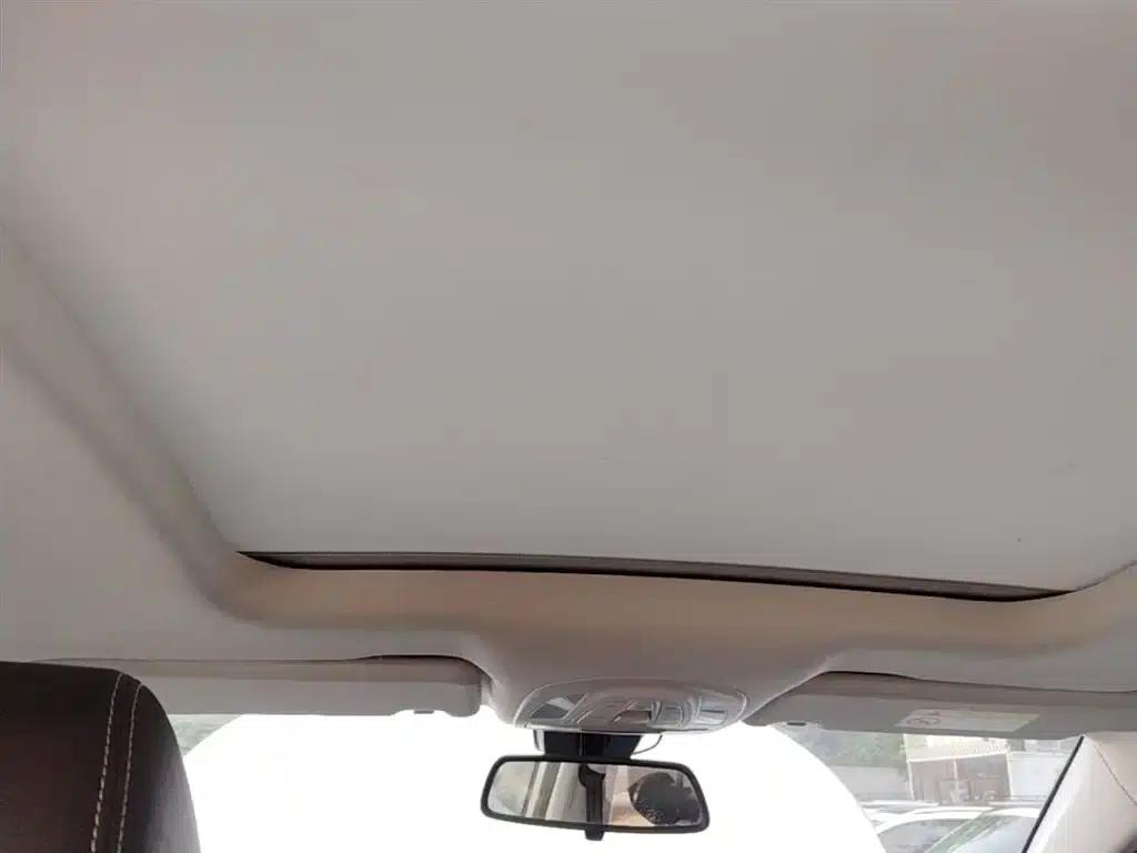 Baojun 530 2020 1.5T CVT Premium Connected Edition 7-seater — миниатюра 18