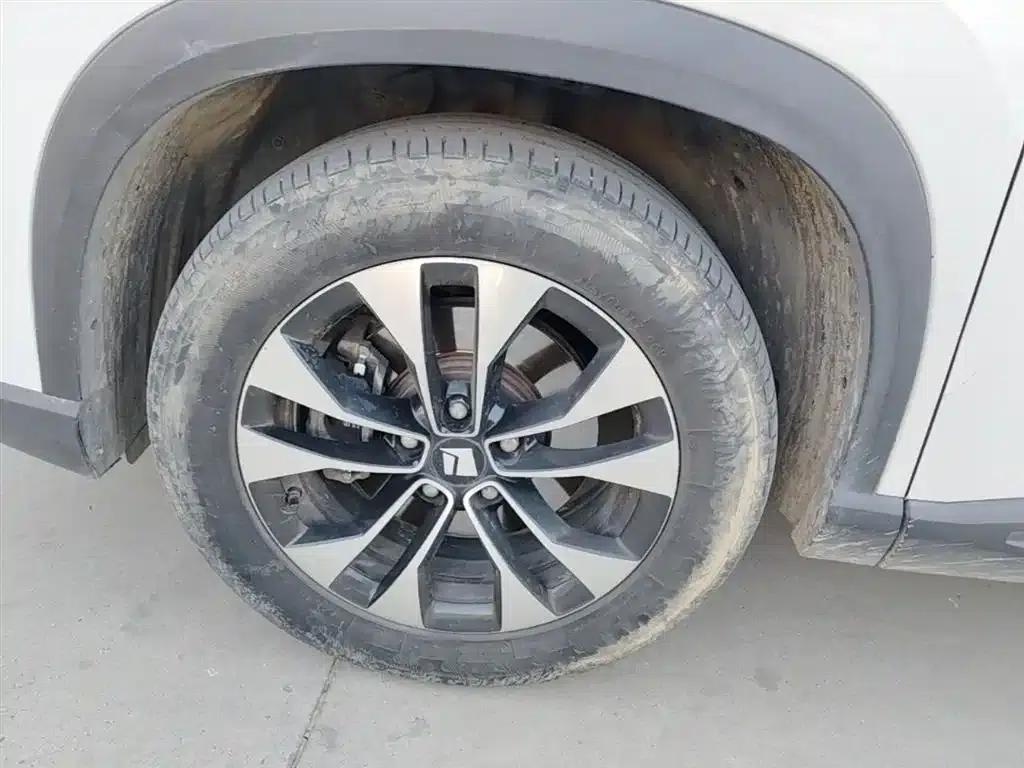 Baojun 530 2020 1.5T CVT Premium Connected Edition 7-seater — миниатюра 23