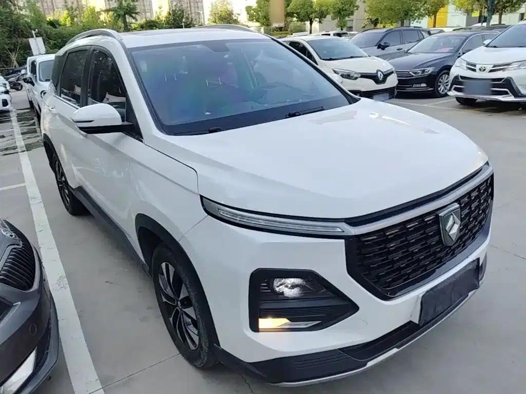 Baojun 530 2020 1.5T CVT Premium Connected Edition 7-seater — миниатюра 4