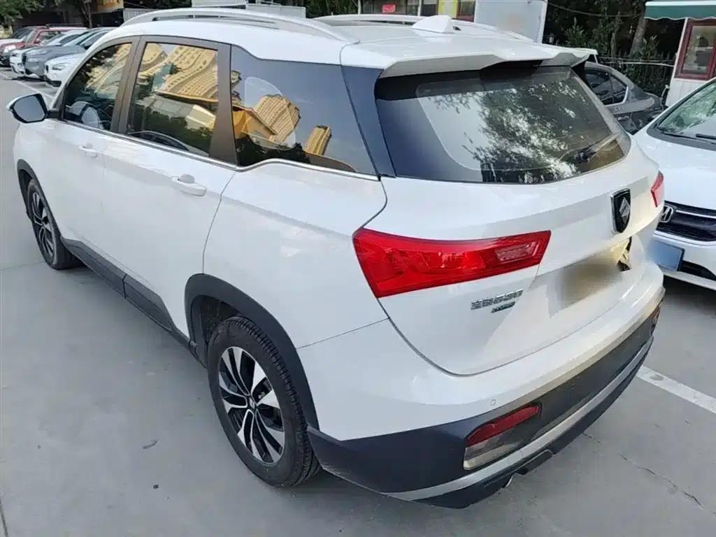 Baojun 530 2020 1.5T CVT Premium Connected Edition 7-seater — миниатюра 5