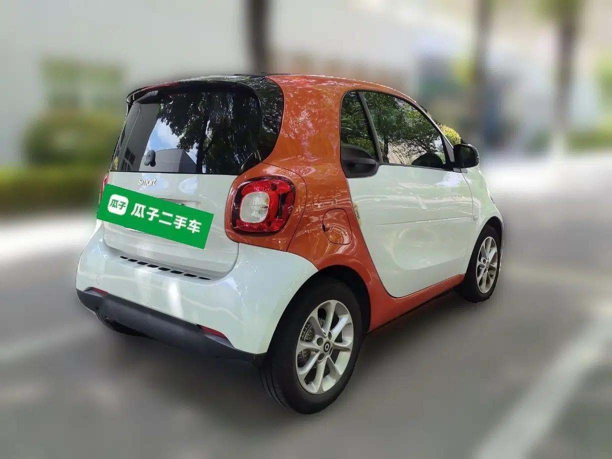 smart fortwo 2018 1.0L 52kW Hardtop Dynamic Version China V — миниатюра 6