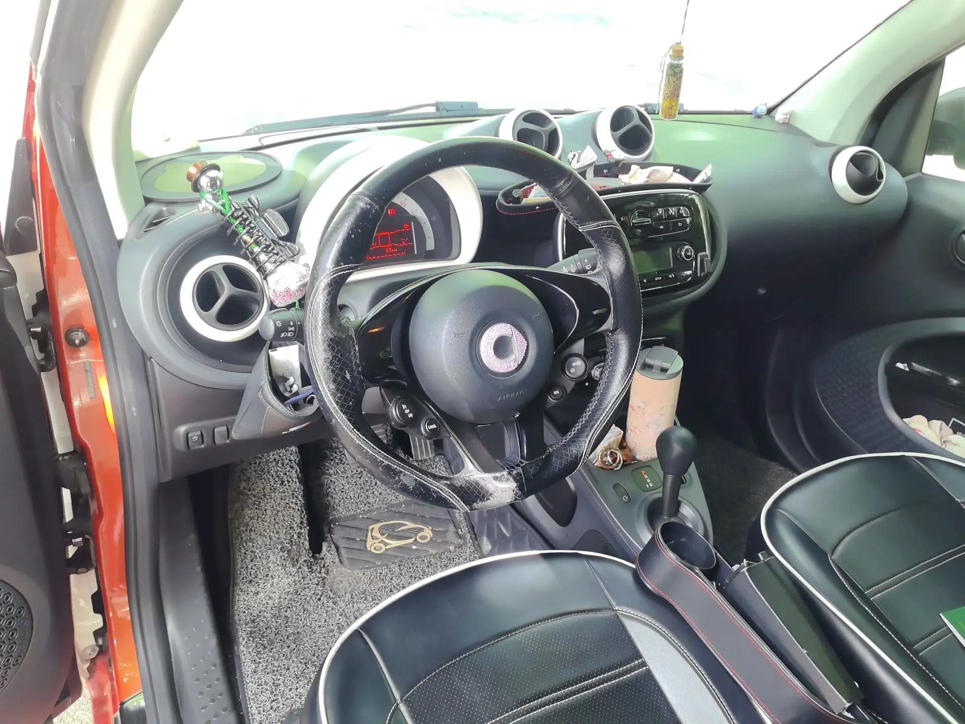 smart fortwo 2018 1.0L 52kW Hardtop Dynamic Version China V — миниатюра 9