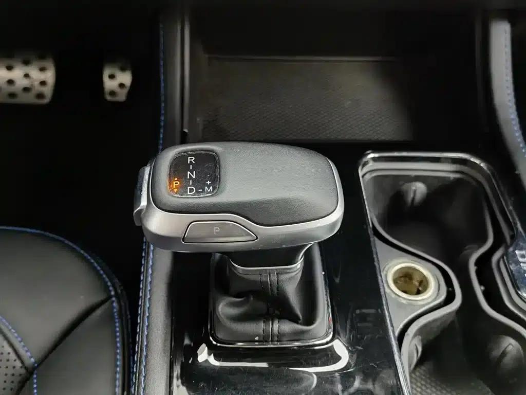 Beijing BJ40 2023 2.0T Automatic 4WD City Hunter Edition (Hero Model) — миниатюра 13