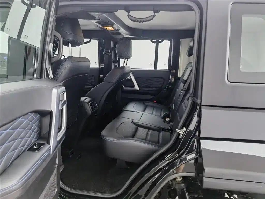 Beijing BJ40 2023 2.0T Automatic 4WD City Hunter Edition (Hero Model) — миниатюра 15