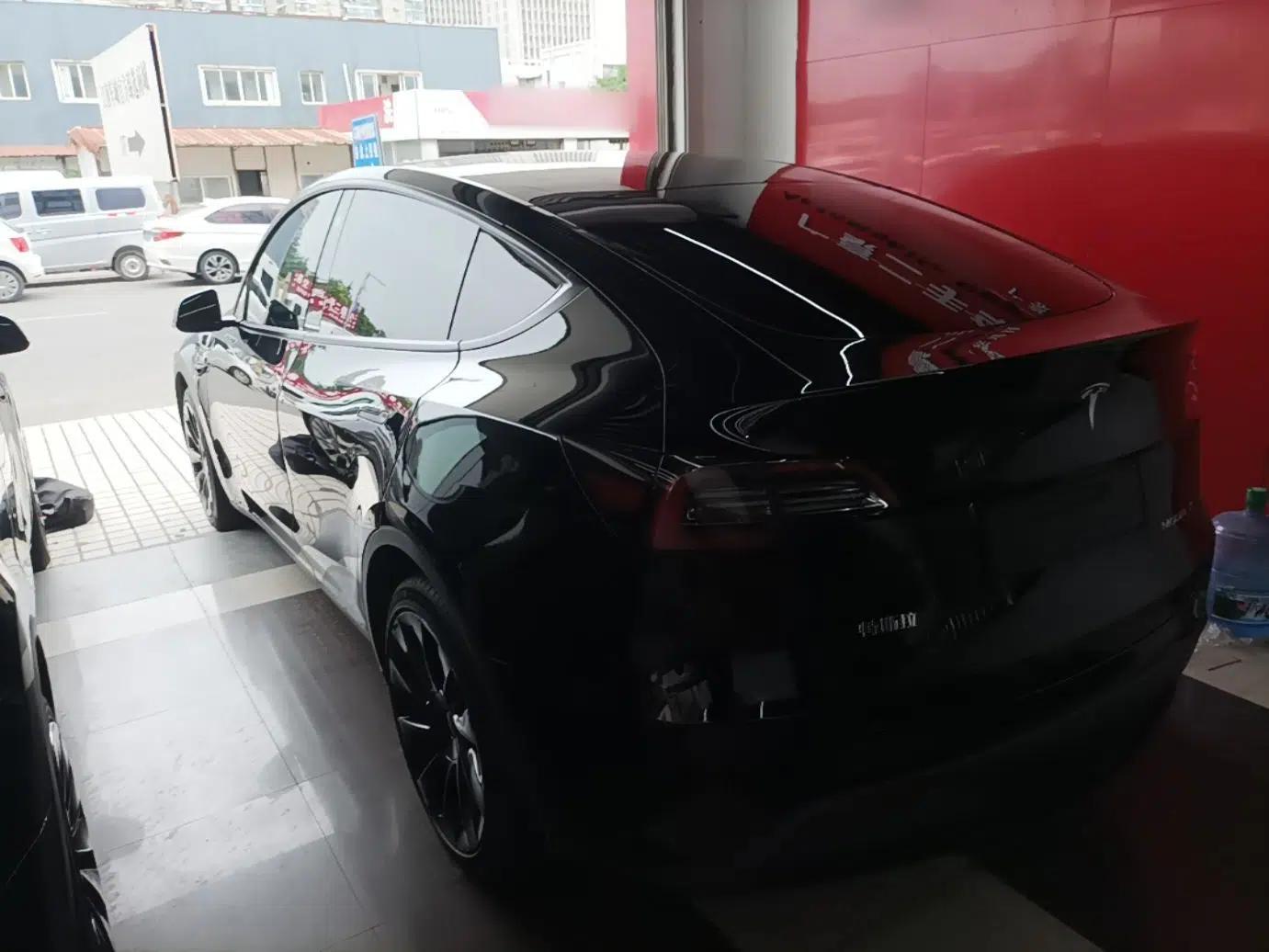 Tesla Model Y 2021 Standard Range Rear-Wheel Drive Version — миниатюра 4