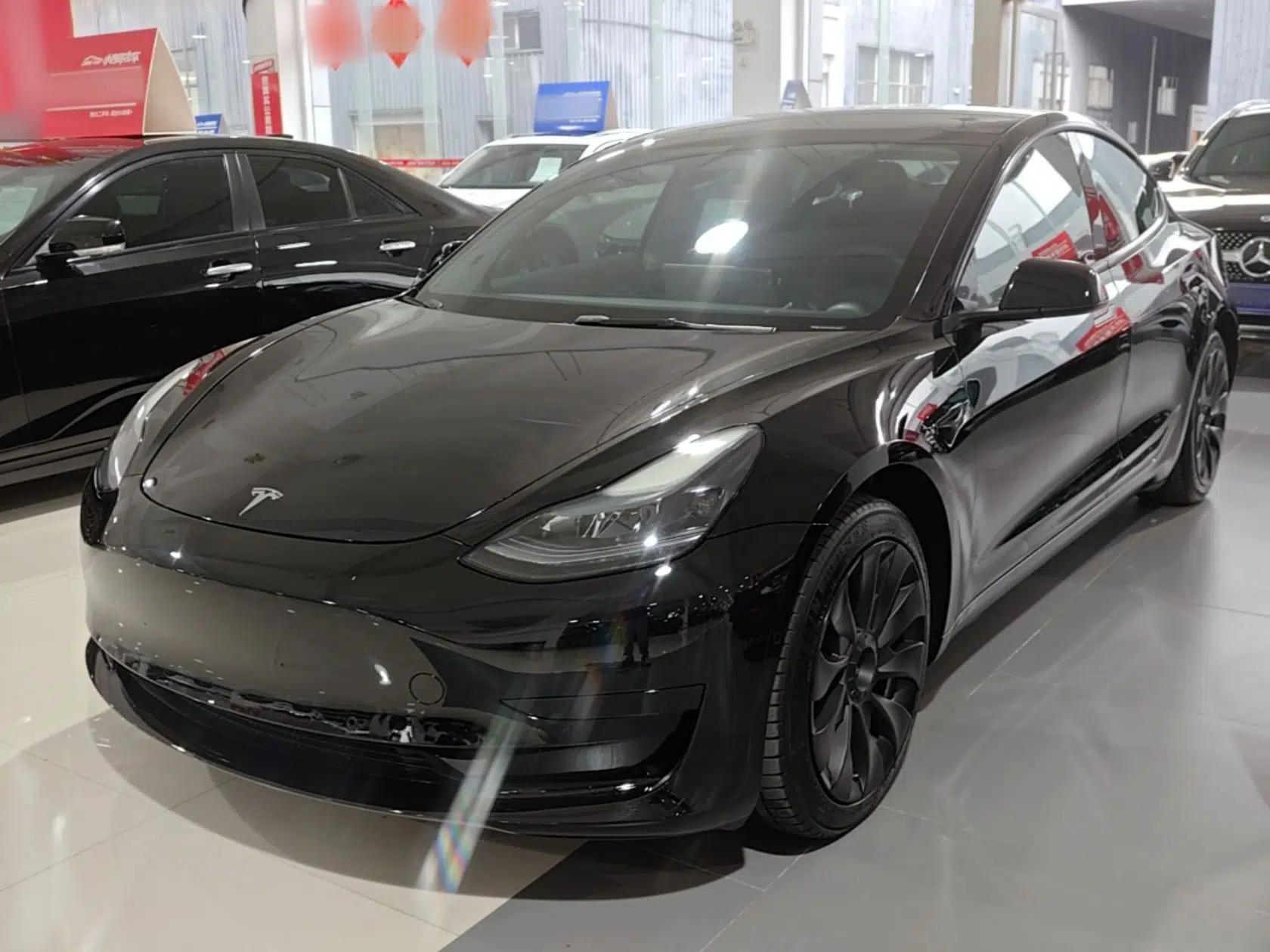 Tesla Model 3 2022 Rear-Wheel-Drive Version — миниатюра 1