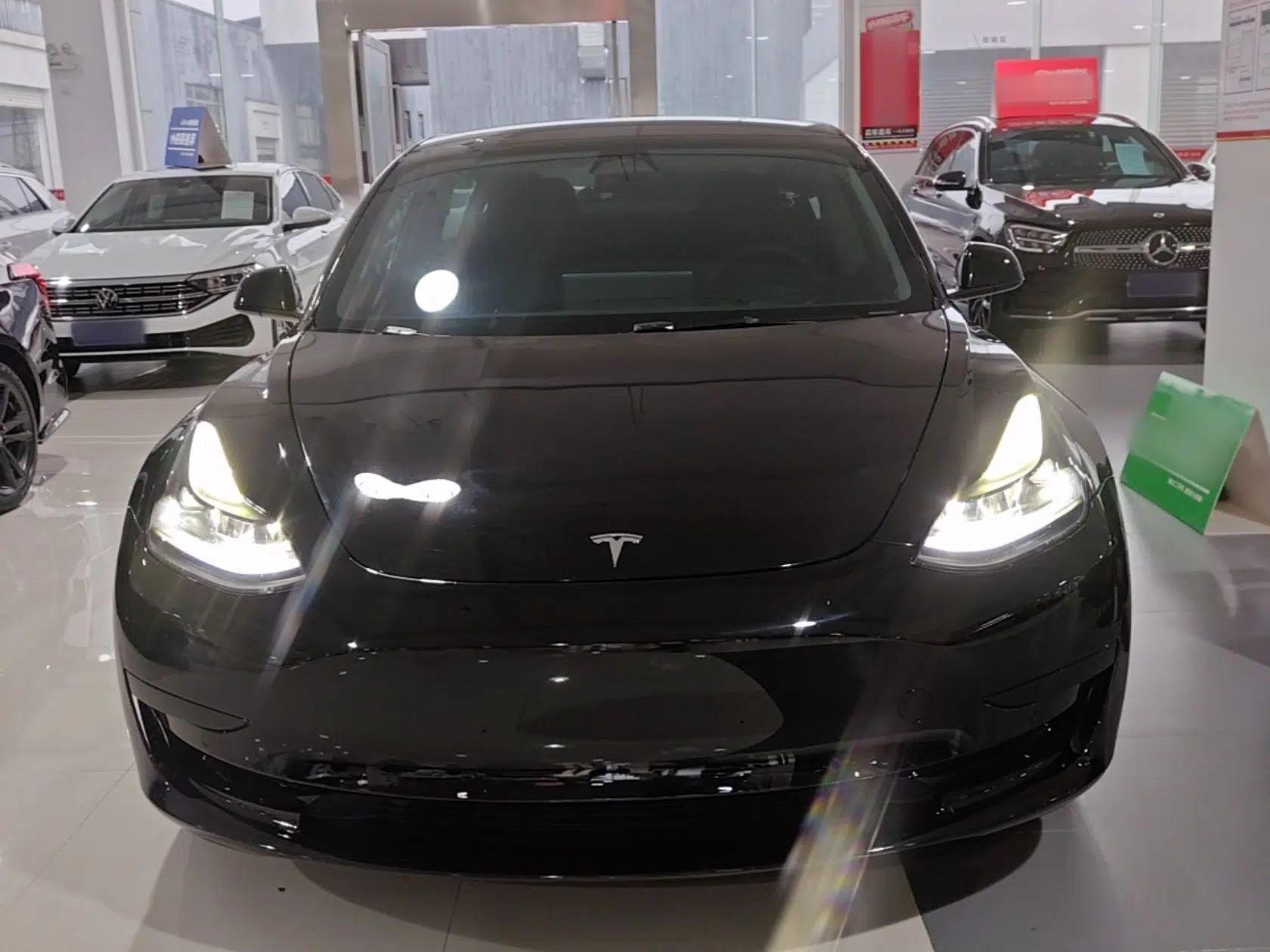 Tesla Model 3 2022 Rear-Wheel-Drive Version — миниатюра 2