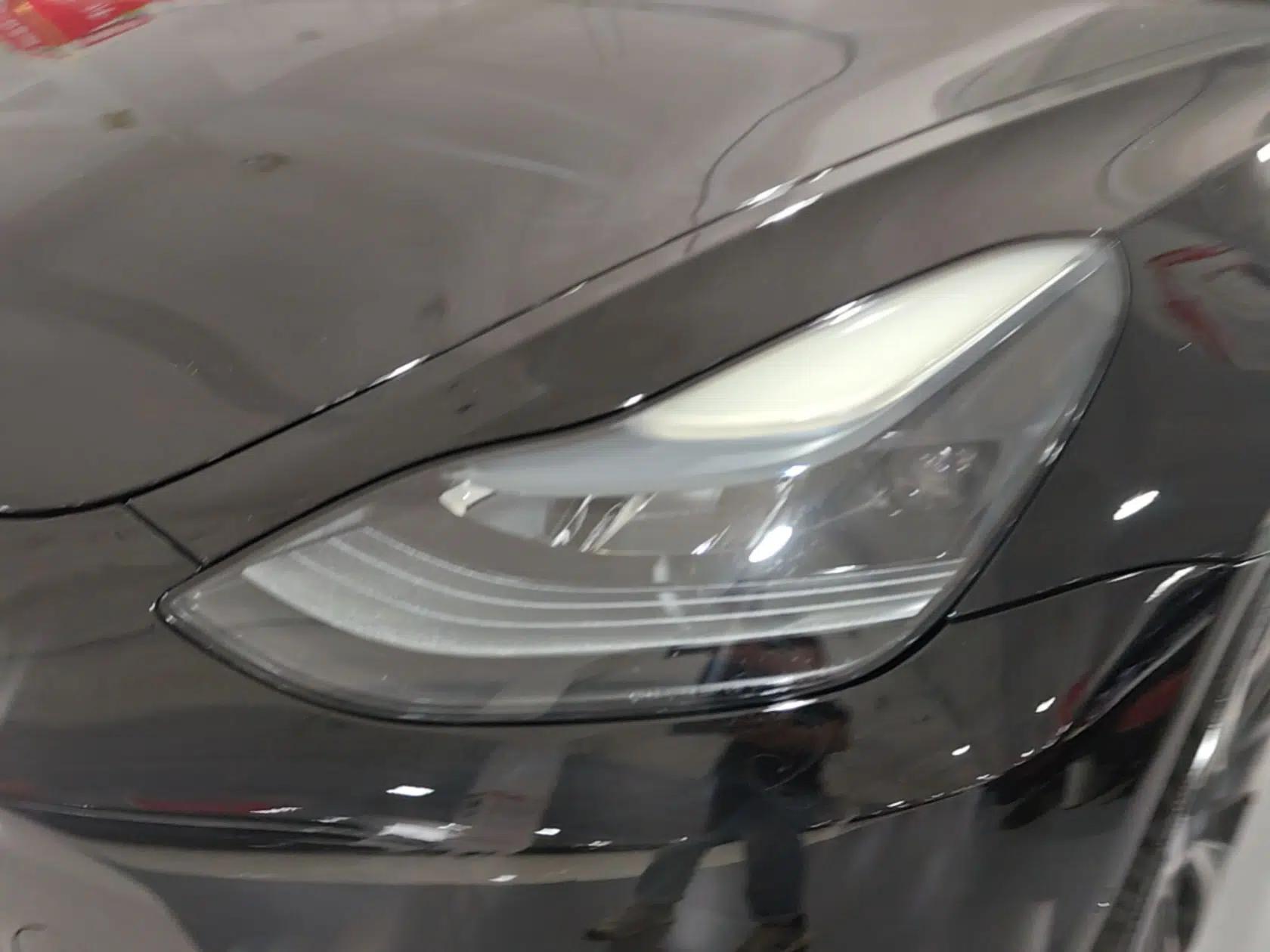 Tesla Model 3 2022 Rear-Wheel-Drive Version — миниатюра 8