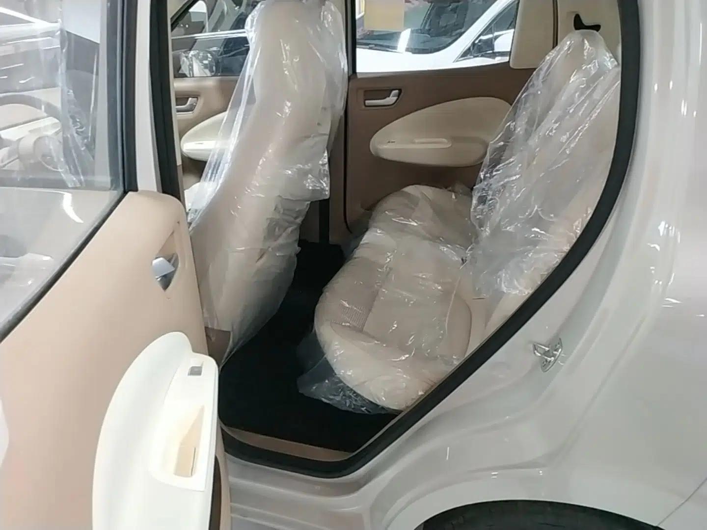Wuling Hongguang MINIEV 2025 Four-Door Version Advanced Edition — миниатюра 20