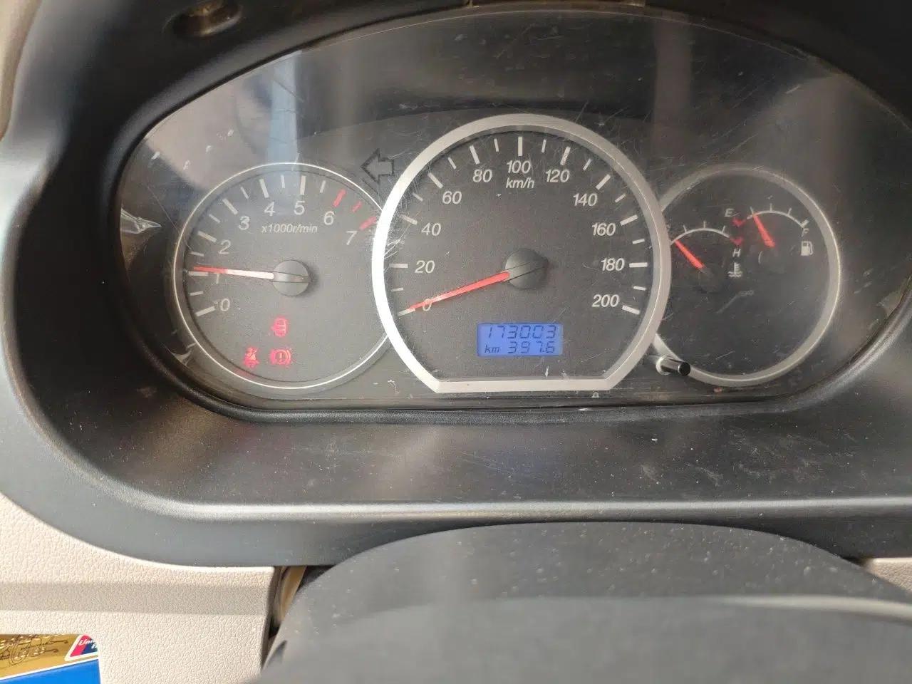 Wuling Hongguang 2010 1.2L Comfort Edition China IV — миниатюра 12