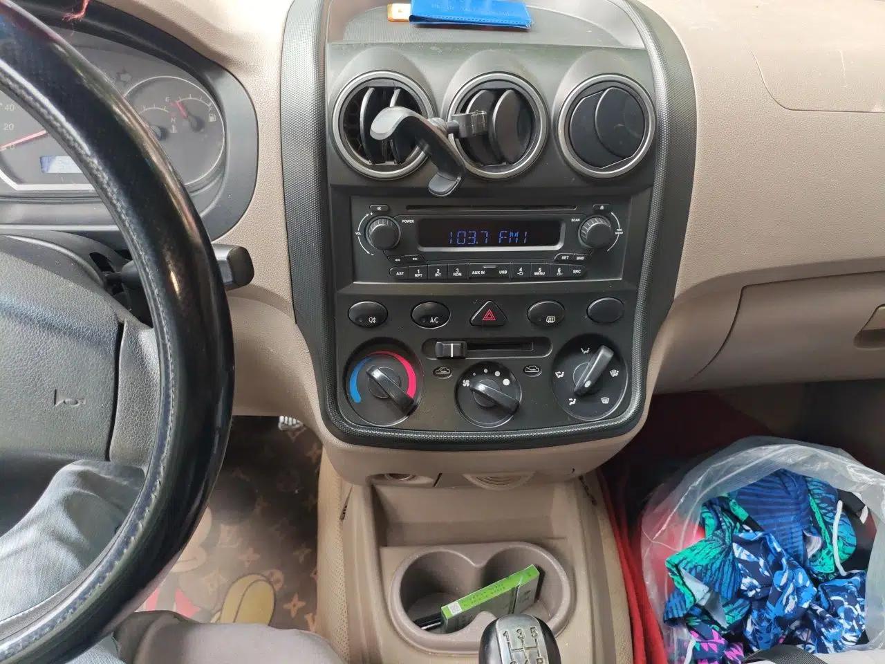 Wuling Hongguang 2010 1.2L Comfort Edition China IV — миниатюра 13