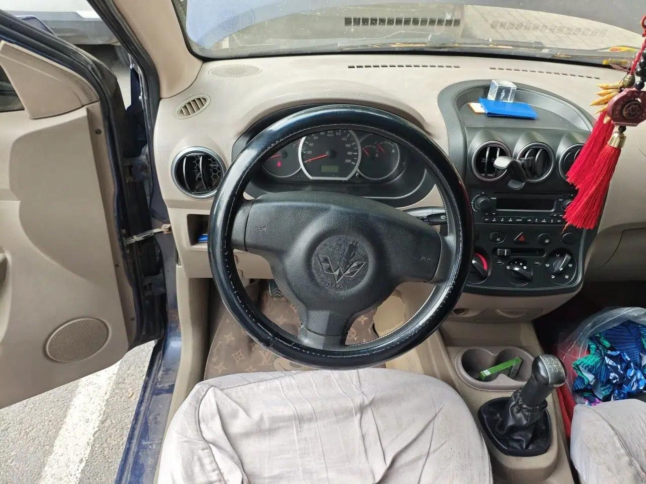 Wuling Hongguang 2010 1.2L Comfort Edition China IV — миниатюра 10