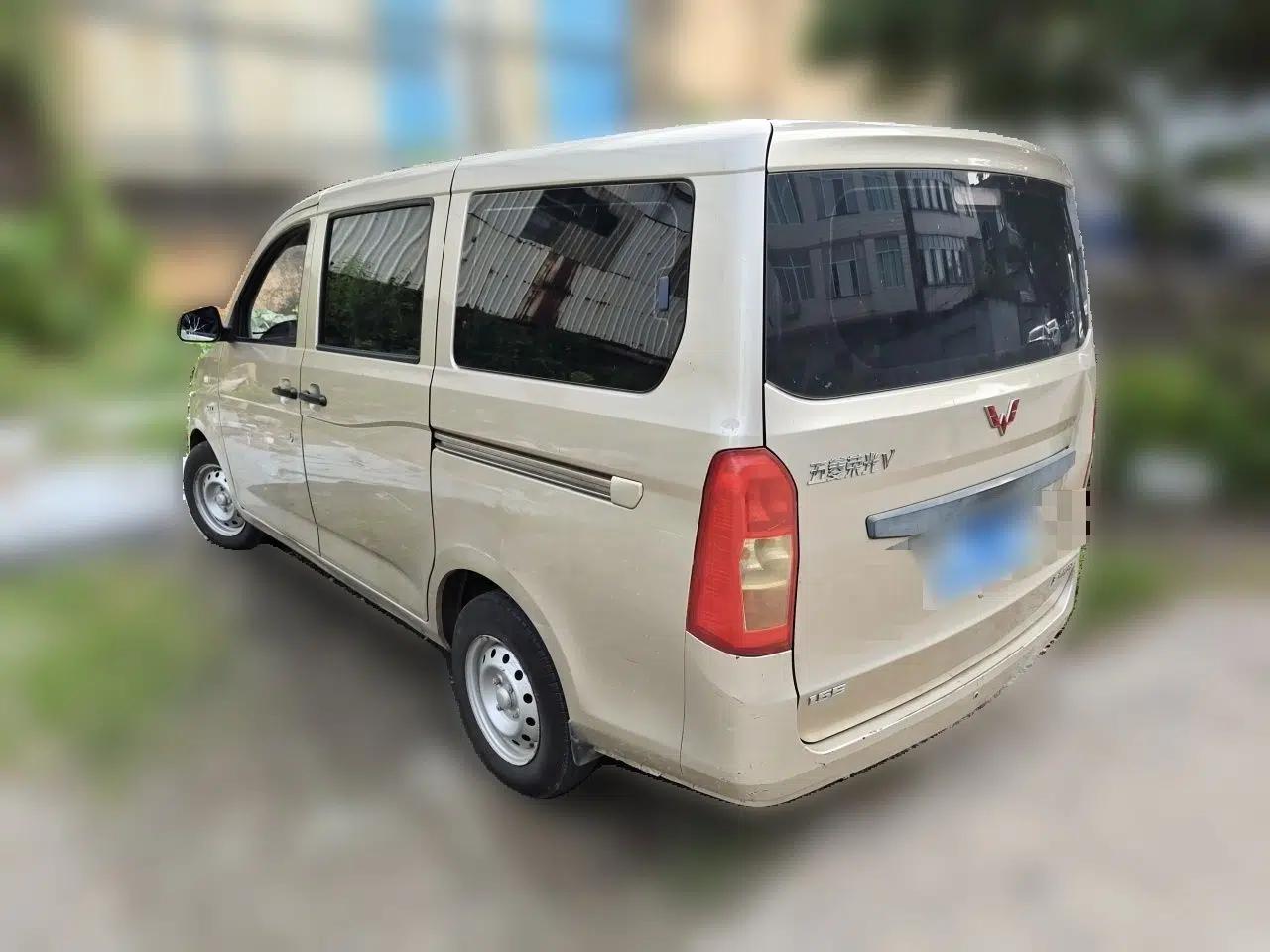 Wuling Hongguang 2018 1.5L Classic S Base Model — миниатюра 4