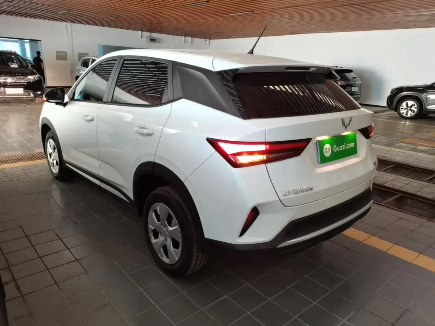 Wuling Alvez 2022 1.5L Manual Free-Style Model — миниатюра 4