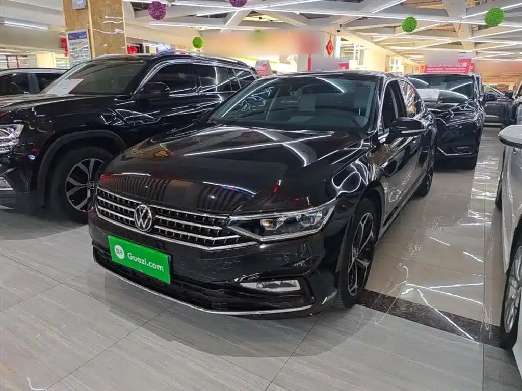 2024 Volkswagen Magotan 330TSI DSG Luxury Edition (2 Million Units Limited Edition) — миниатюра 2