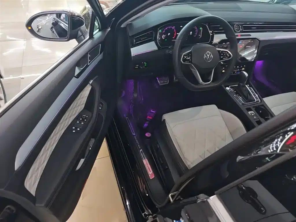 2024 Volkswagen Magotan 330TSI DSG Luxury Edition (2 Million Units Limited Edition) — миниатюра 16