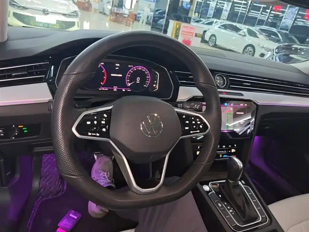 2024 Volkswagen Magotan 330TSI DSG Luxury Edition (2 Million Units Limited Edition) — миниатюра 10