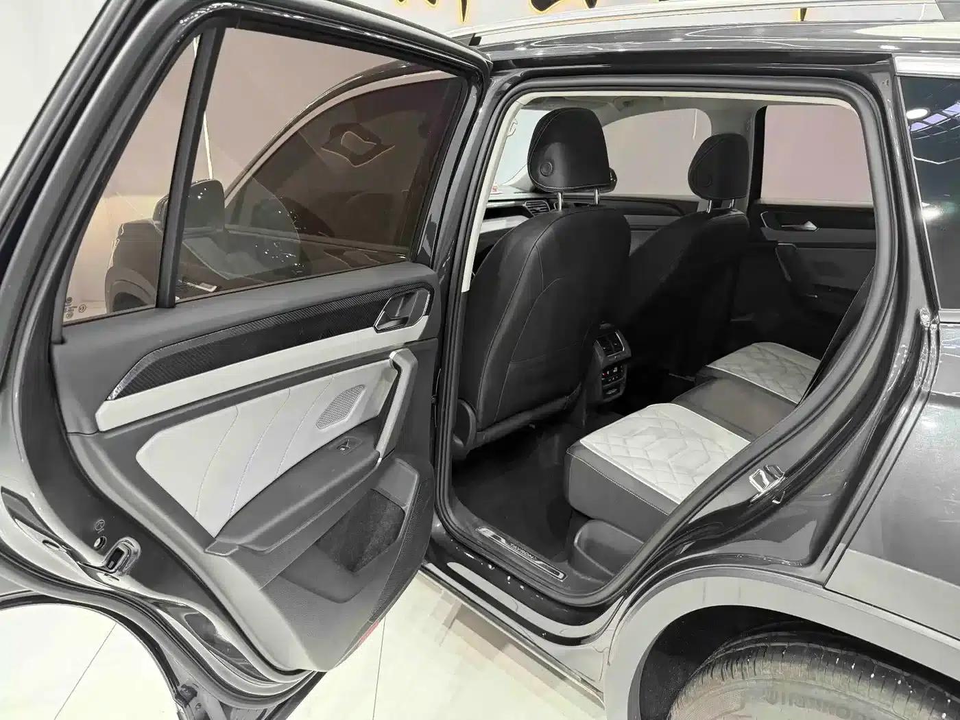 Tayron 2023 280TSI 2WD Luxury Plus Advanced Edition — миниатюра 15