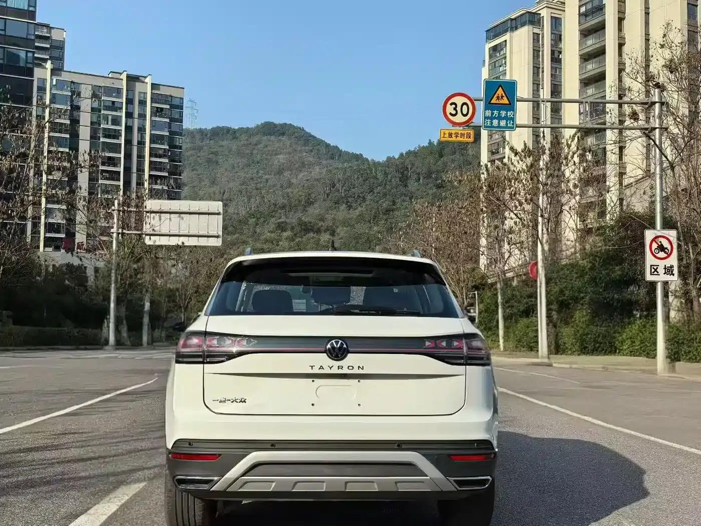 Tayron 2026 Model 30 Million Unit Selection Edition 300TSI — миниатюра 8