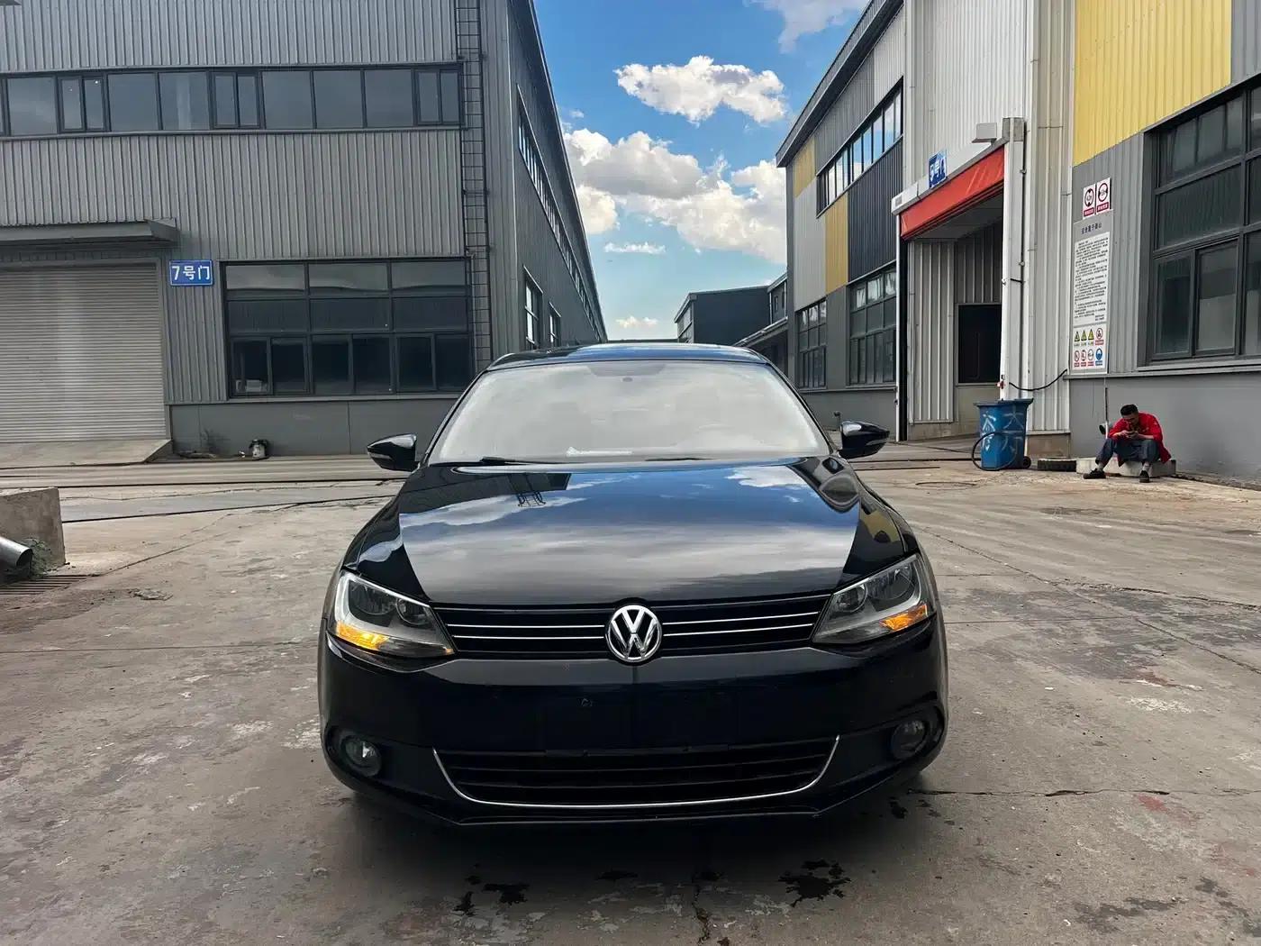 2014 Volkswagen Sagitar Facelift 1.4TSI Automatic Luxury — миниатюра 2
