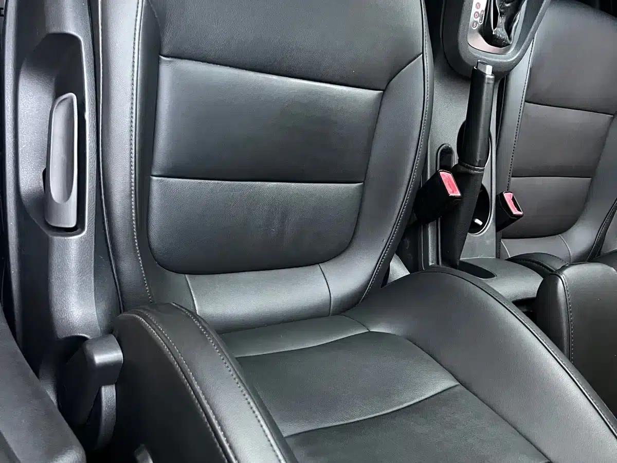 2014 Volkswagen Sagitar Facelift 1.4TSI Automatic Luxury — миниатюра 9