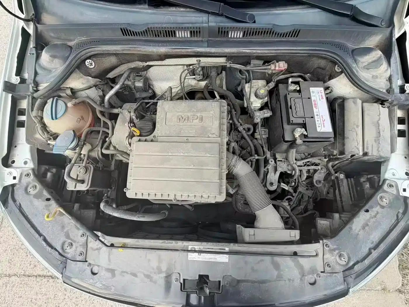 2018 Volkswagen Sagitar 1.6L Automatic Comfort Model — миниатюра 4