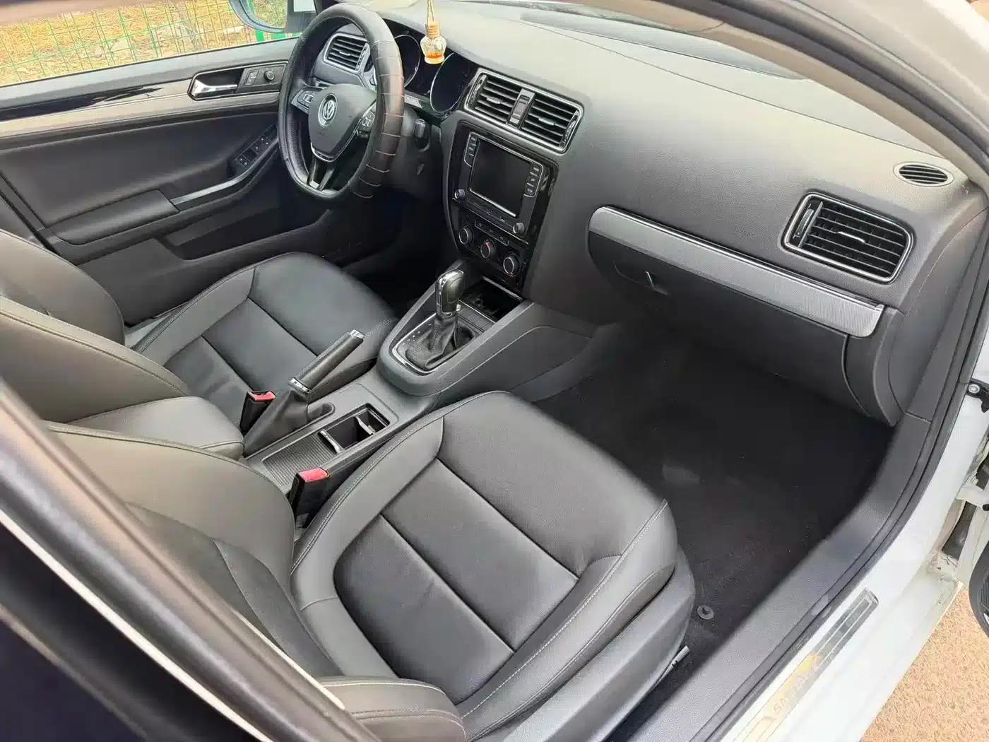 2018 Volkswagen Sagitar 1.6L Automatic Comfort Model — миниатюра 10