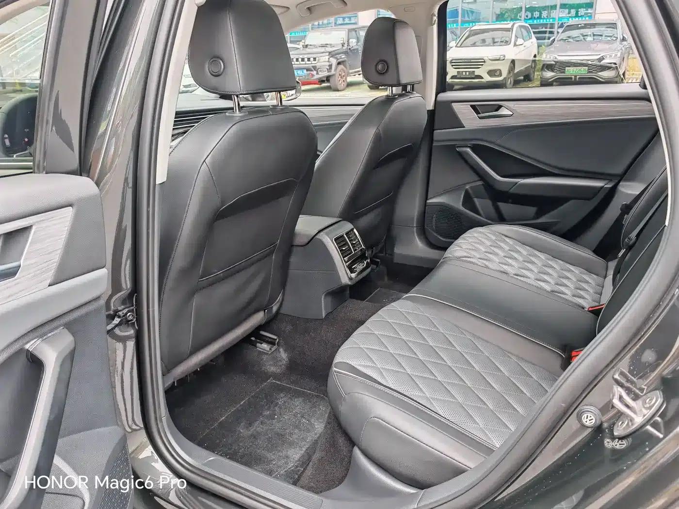 2023 Volkswagen Sagitar 300TSI DSG Super Edition — миниатюра 16