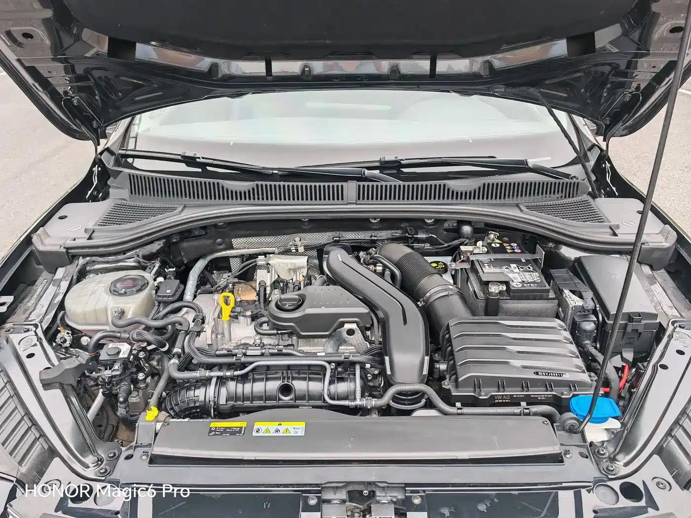 2023 Volkswagen Sagitar 300TSI DSG Super Edition — миниатюра 17
