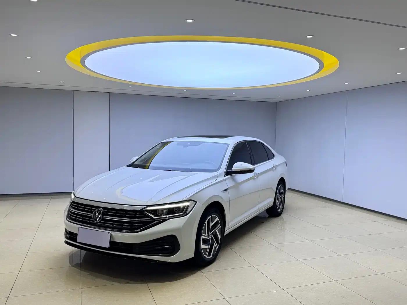 2023 Volkswagen Sagitar 280TSI DSG Super Edition — миниатюра 1