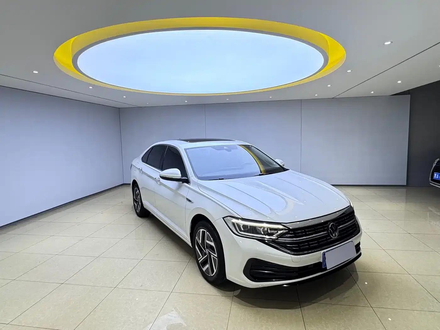 2023 Volkswagen Sagitar 280TSI DSG Super Edition — миниатюра 3