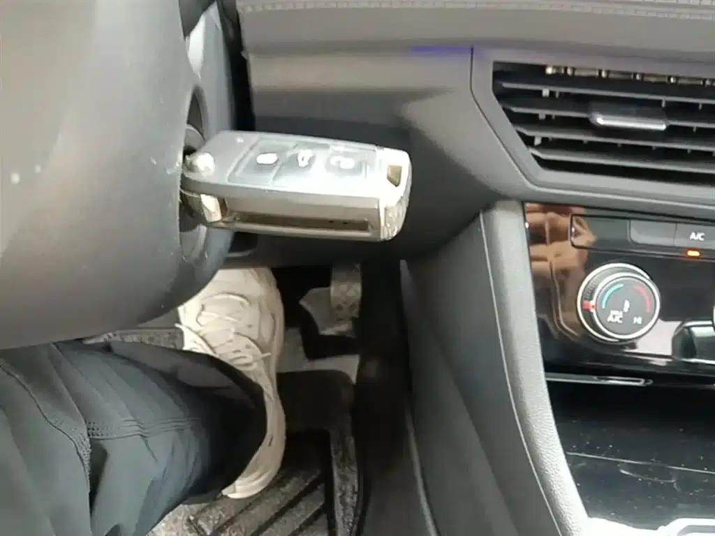 2019 Volkswagen Sagitar 200TSI DSG Comfort Model (China VI Emission Standard) — миниатюра 12