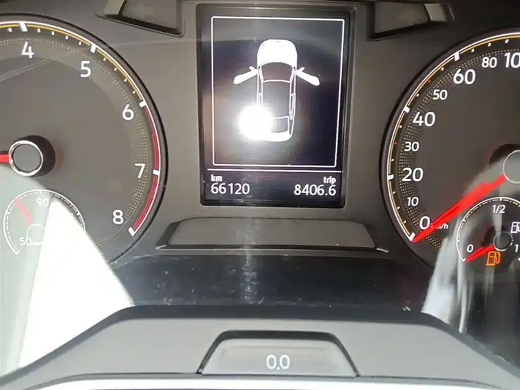 2019 Volkswagen Sagitar 200TSI DSG Comfort Model (China VI Emission Standard) — миниатюра 5