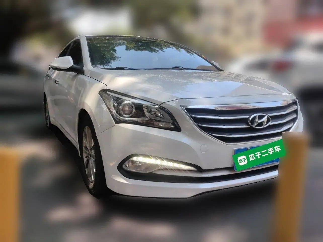 Hyundai Mistra 2014 1.8L Automatic Smart GLS — миниатюра 3