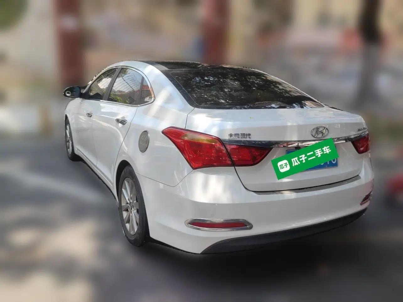 Hyundai Mistra 2014 1.8L Automatic Smart GLS — миниатюра 4
