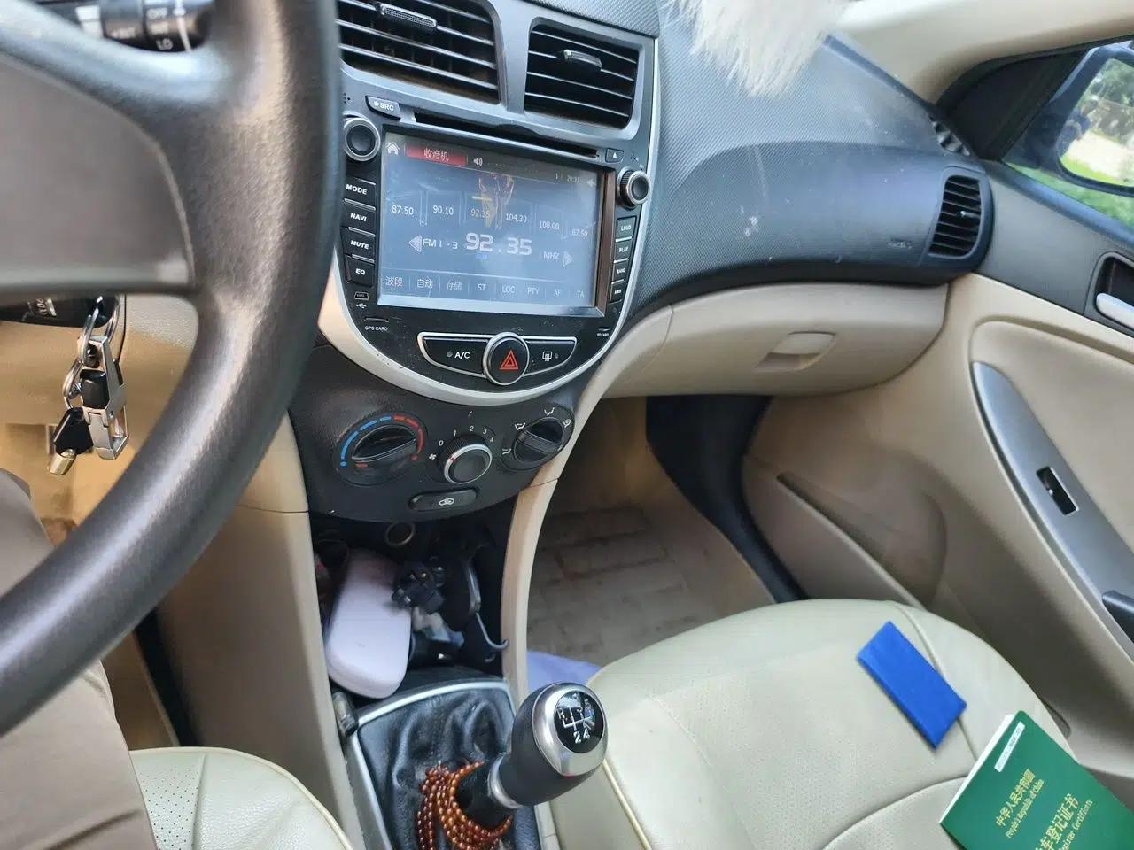Hyundai Verna (older generation) 2014 1.4L Manual Smart GLS Trim — миниатюра 13